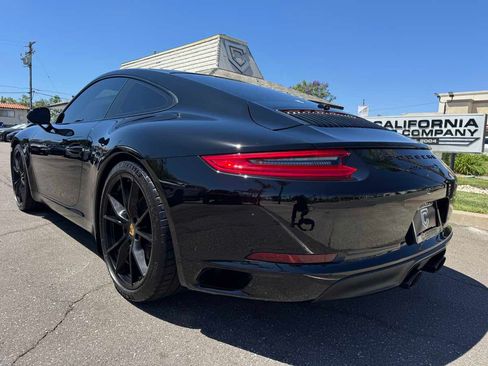 Used 2017 Porsche 911 Carrera S RWD image 4