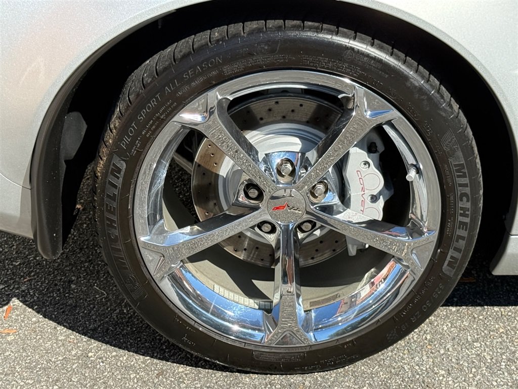 Used 2011 Chevrolet Corvette Grand Sport w/ Preferred Equipment Group RWD image 38