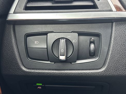 Used 2019 BMW 430i xDrive Coupe w/ M Sport Package image 29