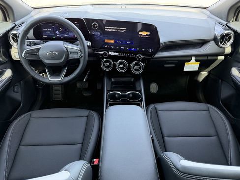 New 2026 Chevrolet Blazer EV LT image 12
