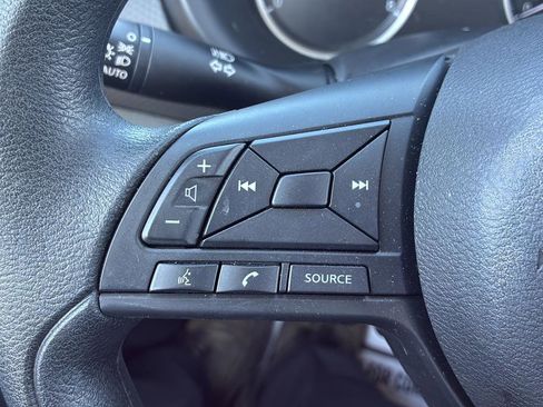 Used 2025 Nissan Kicks Play S FWD image 12