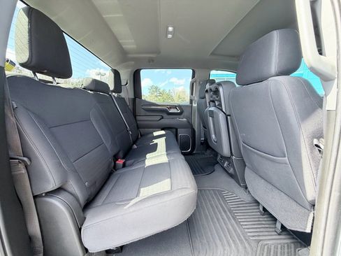 Used 2024 GMC Sierra 1500 SLE image 23