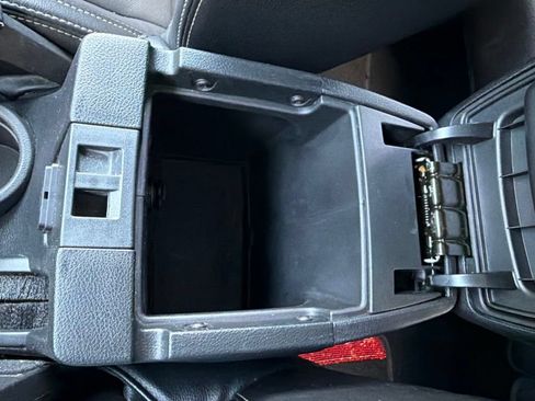 Used 2015 Jeep Wrangler Unlimited Sahara w/ Connectivity Group AWD/4WD image 61