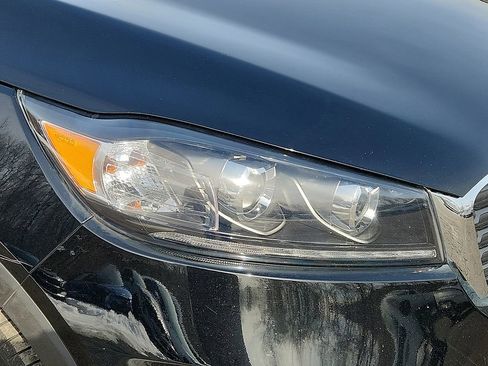 Used 2020 Kia Sorento EX image 9