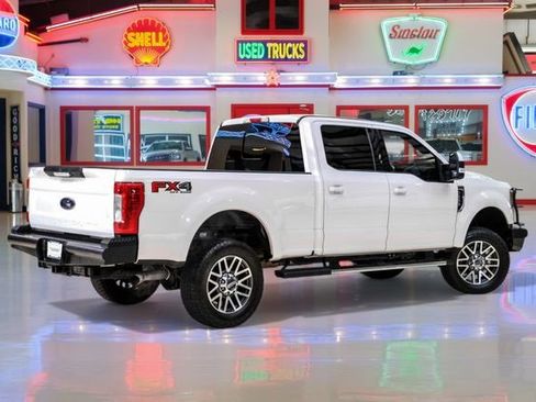Used 2019 Ford F250 Lariat w/ Lariat Value Package image 3