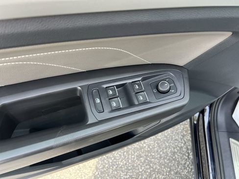 Used 2022 Volkswagen Atlas SEL Premium AWD/4WD image 15