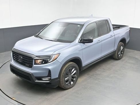 Used 2023 Honda Ridgeline Sport image 15