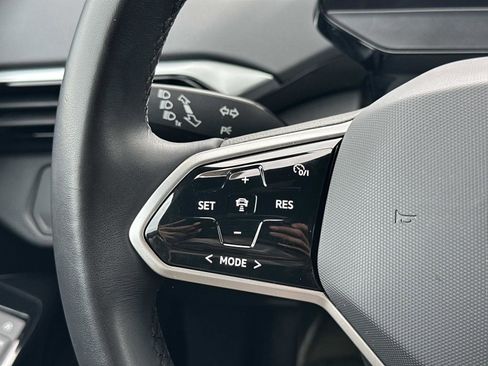 Used 2022 Volkswagen ID.4 Pro image 22