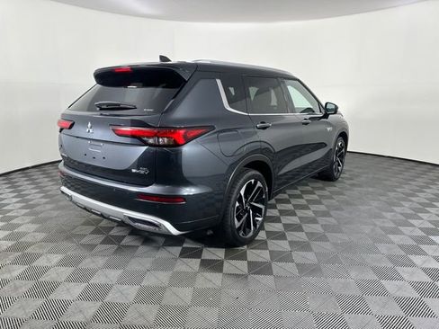 New 2025 Mitsubishi Outlander SEL image 9