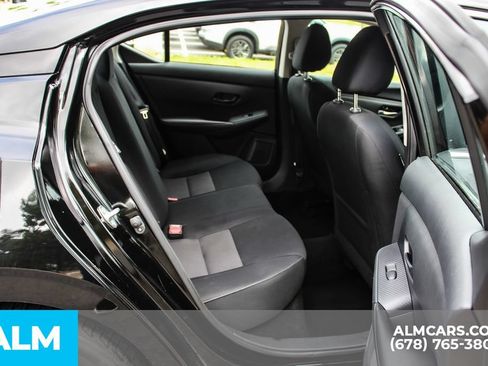 Used 2024 Nissan Sentra SV FWD image 18
