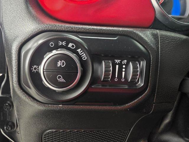 Used 2022 Jeep Gladiator Rubicon AWD/4WD image 14
