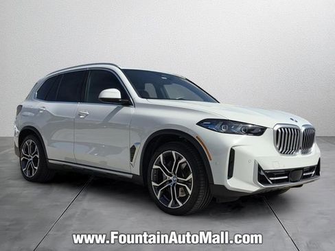 Used 2026 BMW X5 xDrive50e w/ Parking Assistance Package AWD/4WD image 6