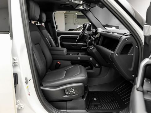 Used 2024 Land Rover Defender 130 Outbound AWD/4WD image 33