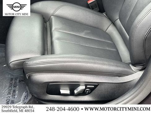 Used 2020 BMW 530e xDrive AWD/4WD image 21