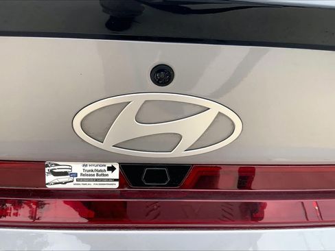 Used 2025 Hyundai Elantra Sport w/ Cargo Package FWD image 33