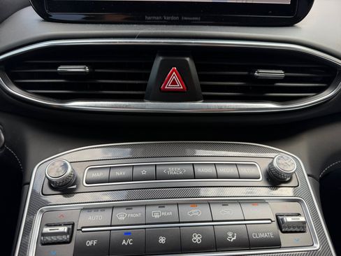 Used 2021 Hyundai Santa Fe SEL w/ Convenience + Premium Package FWD image 11