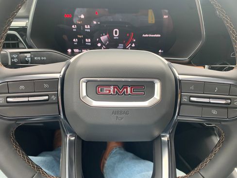 New 2026 GMC Canyon AT4 AWD/4WD image 14