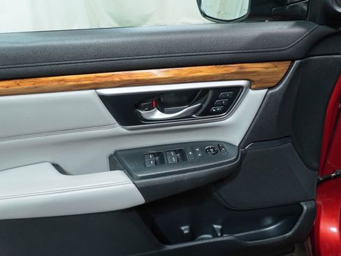 Used 2020 Honda CR-V Touring image 24