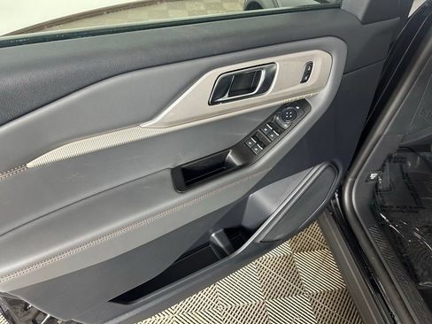 New 2026 Ford Explorer Active AWD/4WD image 12