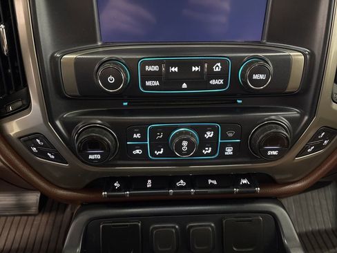 Used 2018 Chevrolet Silverado 1500 High Country image 22