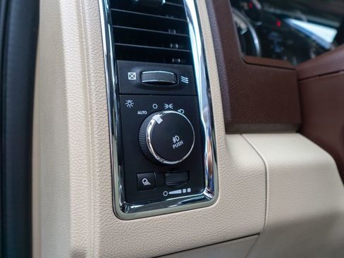 Used 2016 RAM 1500 Laramie w/ Convenience Group image 20