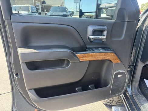 Used 2019 Chevrolet Silverado 2500 High Country w/ Duramax Plus Package AWD/4WD image 10
