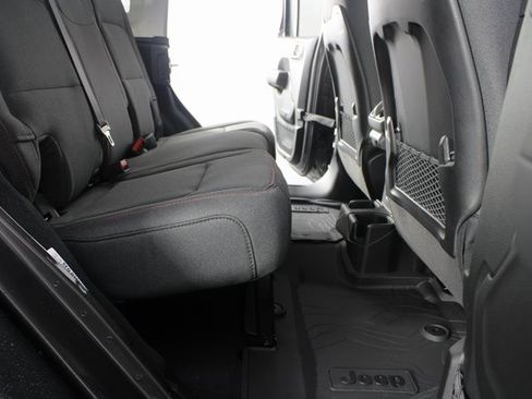 New 2026 Jeep Wrangler Unlimited Rubicon image 18