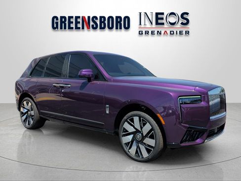 Used 2025 Rolls-Royce Cullinan AWD/4WD image 7