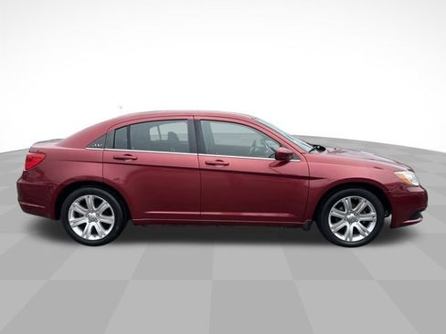Used 2012 Chrysler 200 Touring w/ Sun/Sound Group image 4