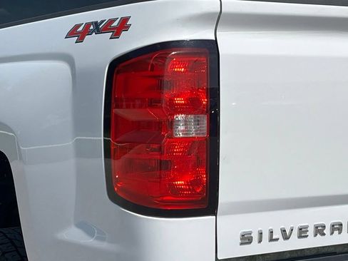 Used 2016 Chevrolet Silverado 2500 LT AWD/4WD image 12