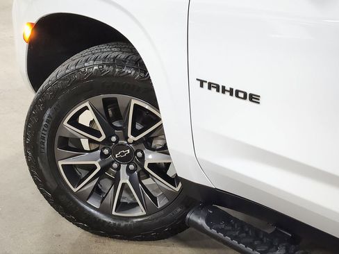 Used 2023 Chevrolet Tahoe Z71 w/ Luxury Package AWD/4WD image 23