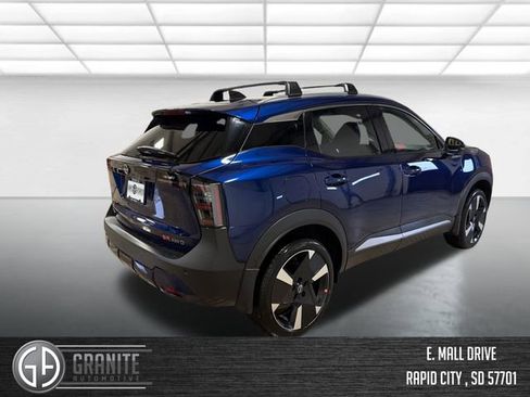 New 2026 Nissan Kicks SR w/ Cold Weather Package AWD/4WD image 5