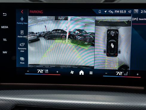 Used 2024 BMW X1 w/ M Sport Line w/ Premium Package image 24