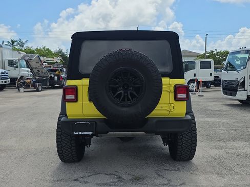 Used 2022 Jeep Wrangler Unlimited Sport AWD/4WD image 6