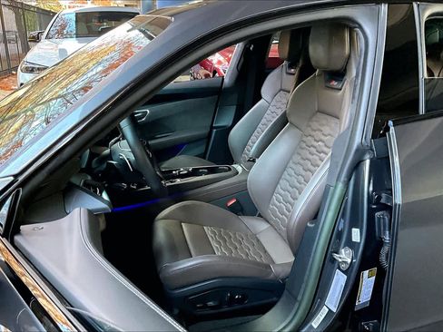 Used 2023 Audi RS e-tron GT image 7