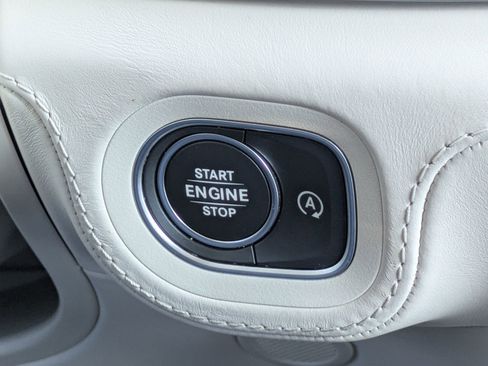 Used 2022 Mercedes-Benz Maybach GLS 600 Maybach GLS 600 image 17