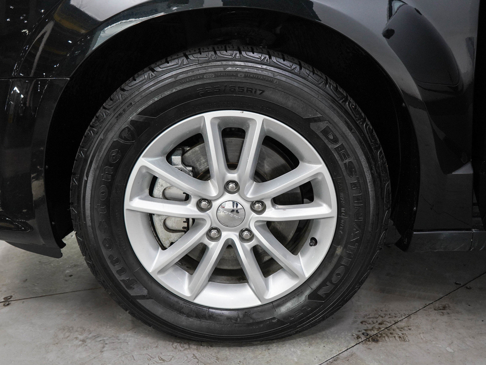 Used 2014 Dodge Grand Caravan SXT w/ Rear Park Assist Package FWD image 32