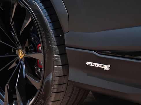 Used 2024 Lamborghini Urus S AWD/4WD image 10