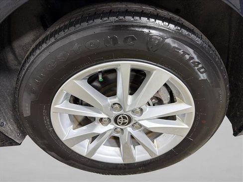Used 2025 Toyota Camry LE FWD image 19