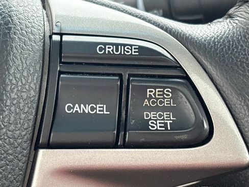 Used 2012 Honda Accord EX-L image 18