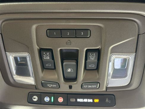 Used 2024 GMC Sierra 1500 SLT w/ SLT Premium Plus Package image 23