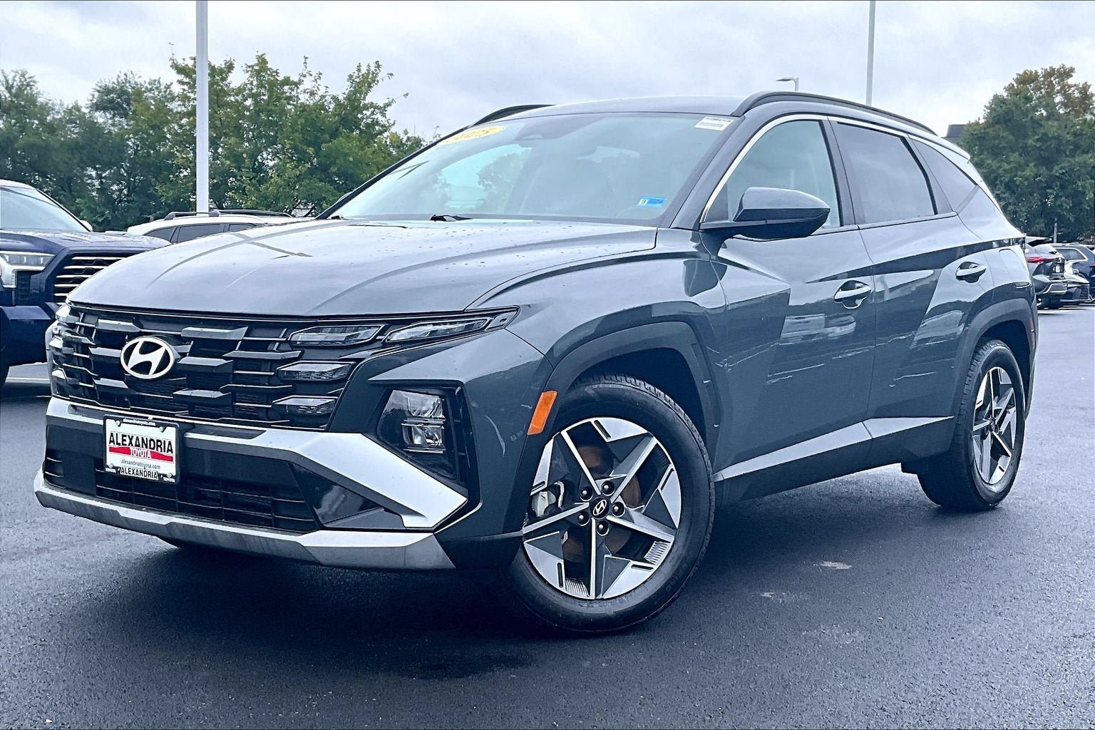 Used 2025 Hyundai Tucson SEL FWD image 1