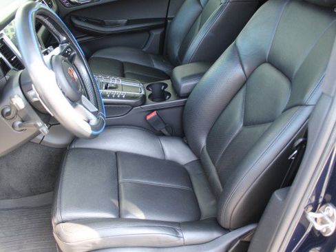 Used 2017 Porsche Macan S AWD/4WD image 30
