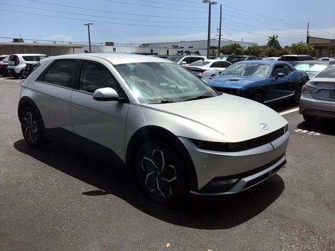 Used 2024 Hyundai Ioniq 5 SEL RWD image 3