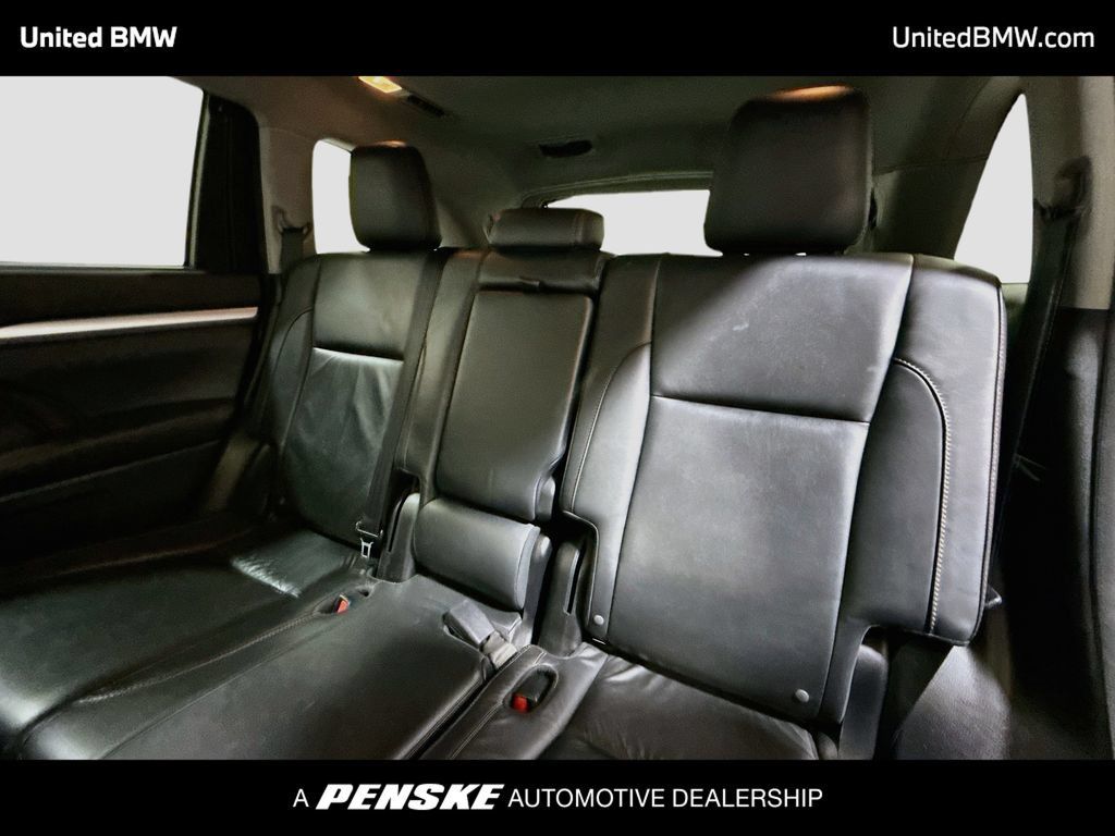 Used 2016 Toyota Highlander XLE FWD image 19