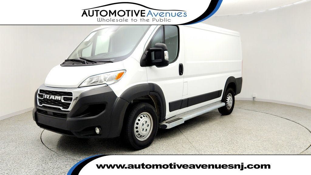 Used 2025 RAM ProMaster 2500 w/ U-Haul Equipment Group FWD image 1
