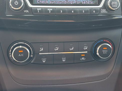 Used 2017 Nissan Sentra SV FWD image 25