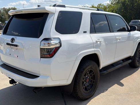 Used 2024 Toyota 4Runner SR5 Premium w/ Moonroof Package AWD/4WD image 5