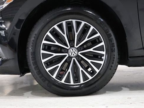 Used 2019 Volkswagen Jetta SE FWD image 11