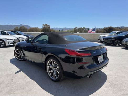 Used 2020 BMW Z4 sDrive30i w/ Convenience Package RWD image 2